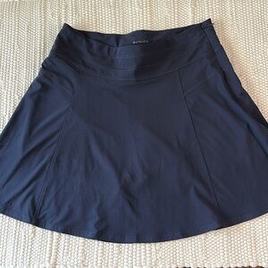 Athleta- navy, sz 8, all day skort- attached shorts, a-line, mesh pocket in back